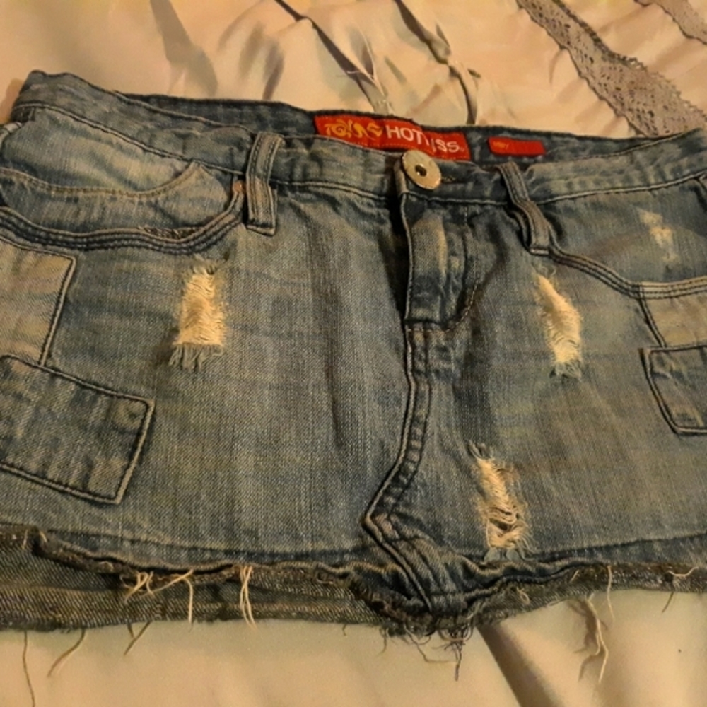 HOTKISS Denim MINI Skirt Frayed grunge punk Hot Topic 5/27 cowgirl Rodeo
